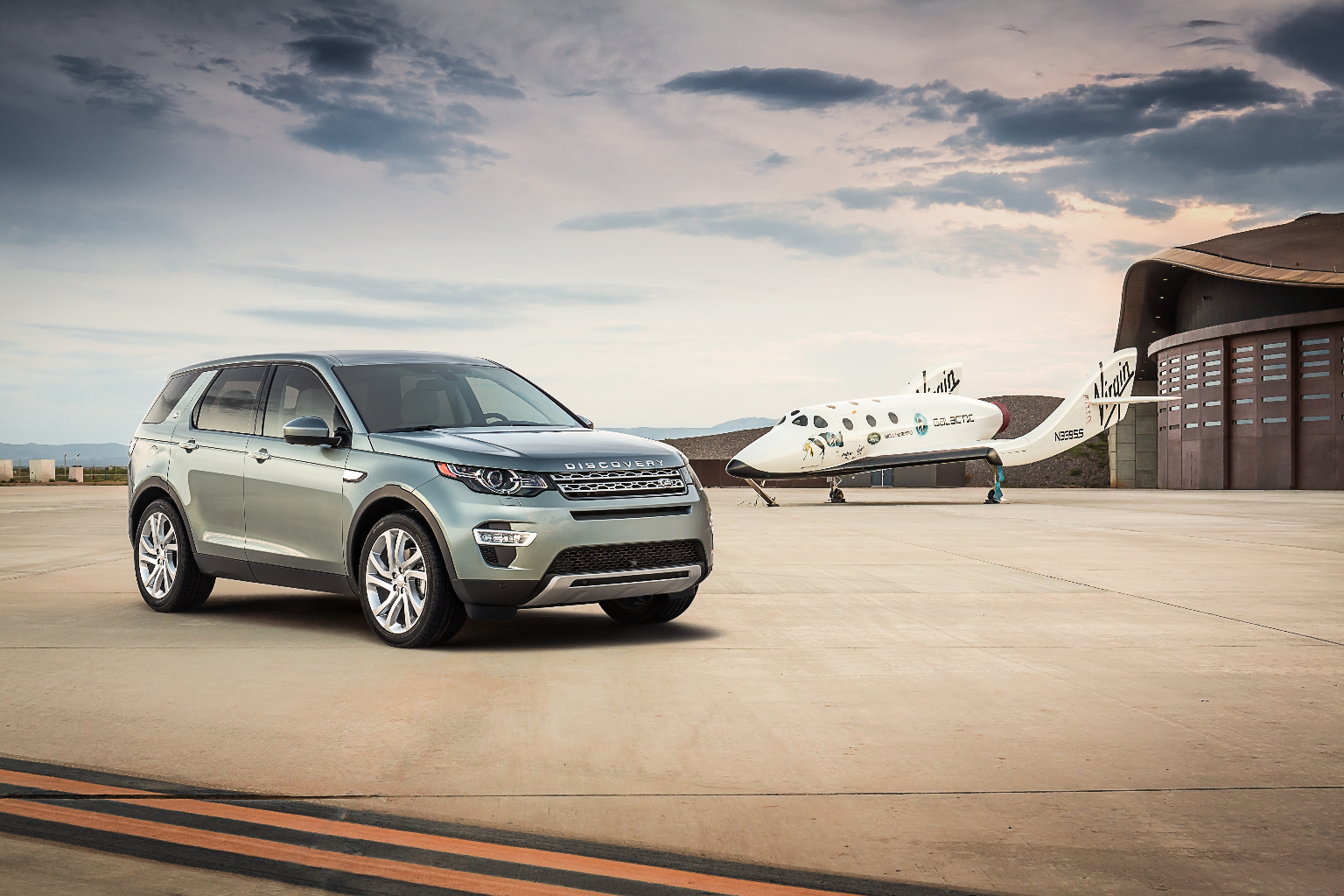 LR_Discovery_Sport_06_(93352)