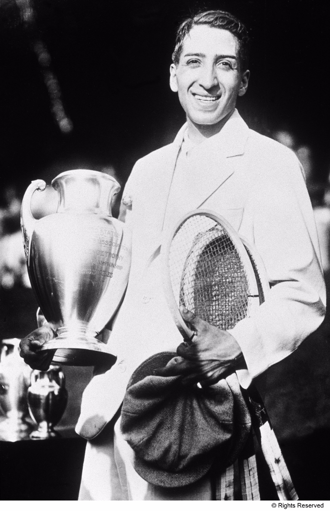 1927 - Ren Lacoste vincitore a Forest Hills.