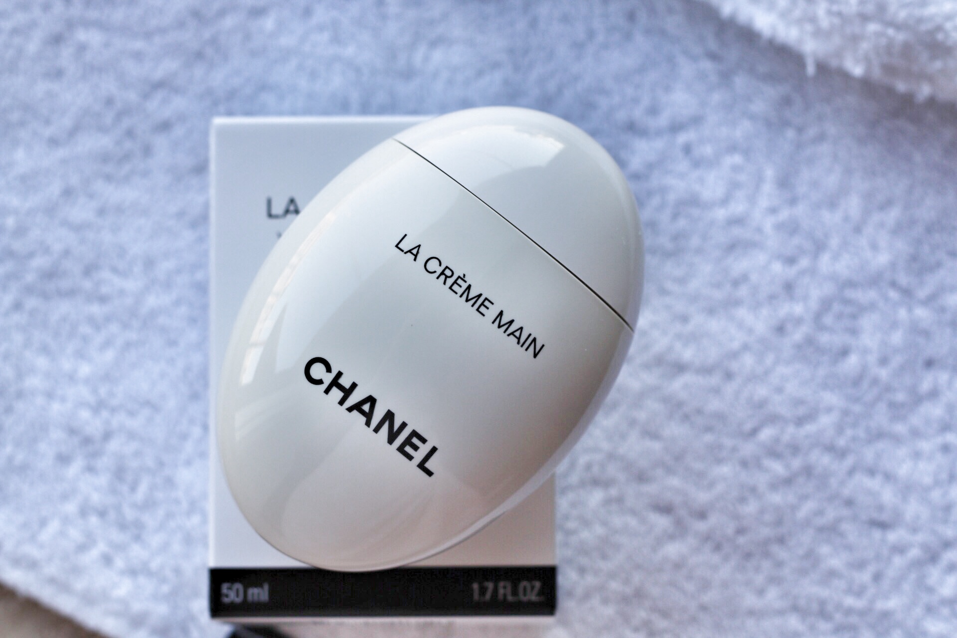Chanel il video in anteprima della nuova La Crème Main  News  Allureit   il portale del settore profumeria