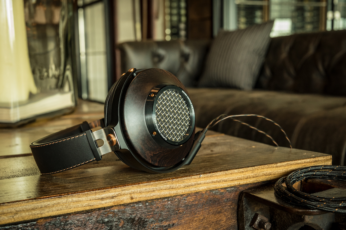 Heritage HP-3 di Klipsch: la nuova cuffia con materiali di lusso